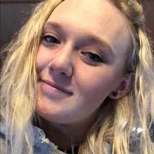 Meet your Posher, Kendra